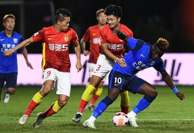 九游娱乐平台-对手被罚分广州队保级再现曙光 德比战将成生死战