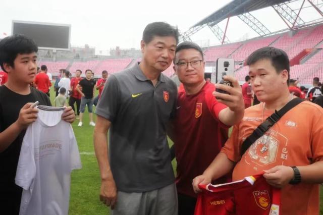 九游娱乐官方网站-金钟夫畅谈保级期待“新张威”：后面继续押宝年轻人